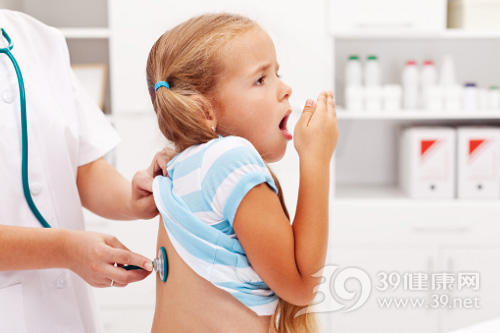 唐山哪里能做助孕中介：孩子咳嗽也有好处 父母不应草率地使用咳嗽药